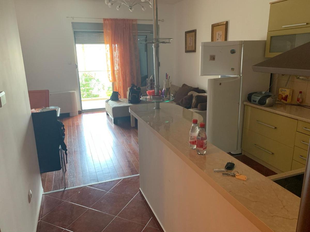 Apartment With Swimmingpool, Seaview And Large Terrace, 1St Floor, Min 2 Persons Доброта Екстериор снимка