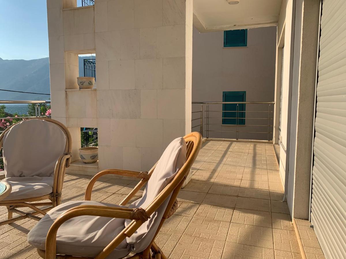 Apartment With Swimmingpool, Seaview And Large Terrace, 1St Floor, Min 2 Persons Доброта Екстериор снимка